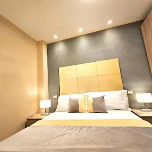 https://astoria-supreme-modern-boutique-suites.lecce-hotels.com